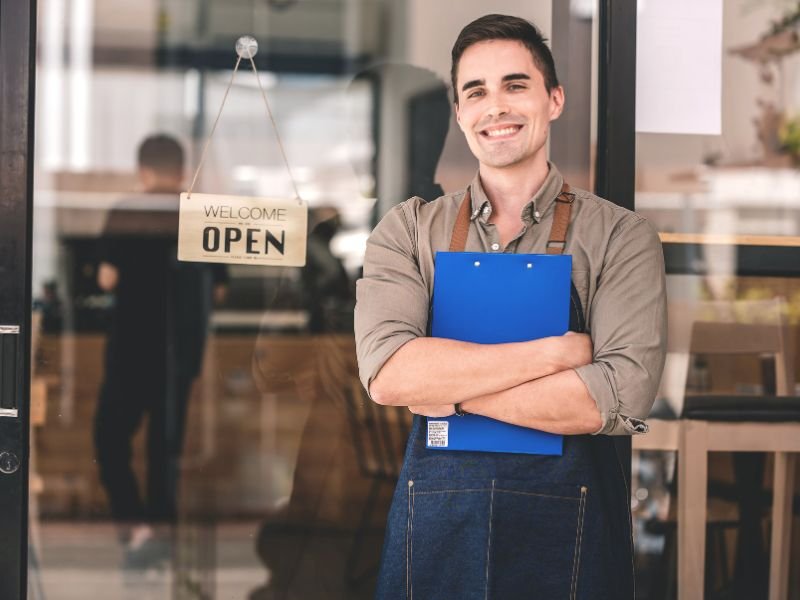 Cobertura integral de seguros para pequeñas y medianas empresas / Comprehensive insurance coverage for small and medium-sized businesses